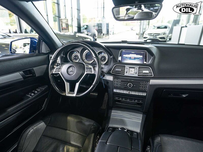 Mercedes-Benz E 220 d Cabrio 9G-T *AIRSCARF*AMG STYLING*