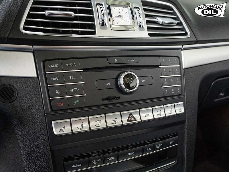 Mercedes-Benz E 220 d Cabrio 9G-T *AIRSCARF*AMG STYLING*