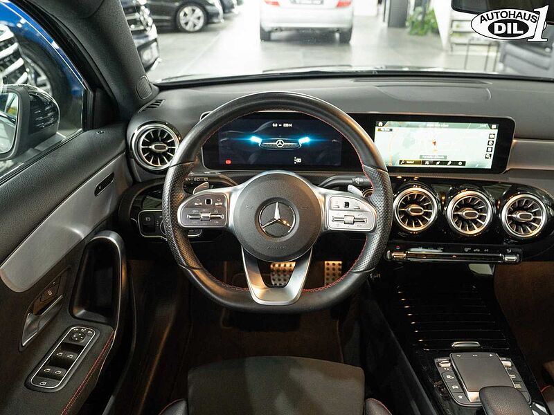 Mercedes-Benz A 180 7G-DCT AMG Line *R-KAMERA*AMBIENTE*NIGHT*
