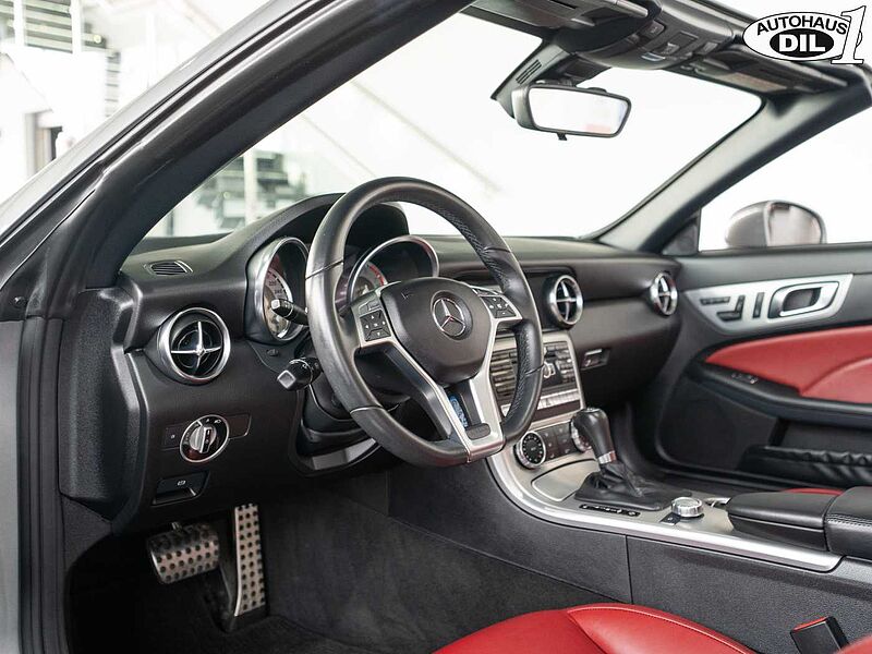 Mercedes-Benz SLK 250 BlueEFF. 7G-T *LEDER*MEMORY*PANO*1.HD*