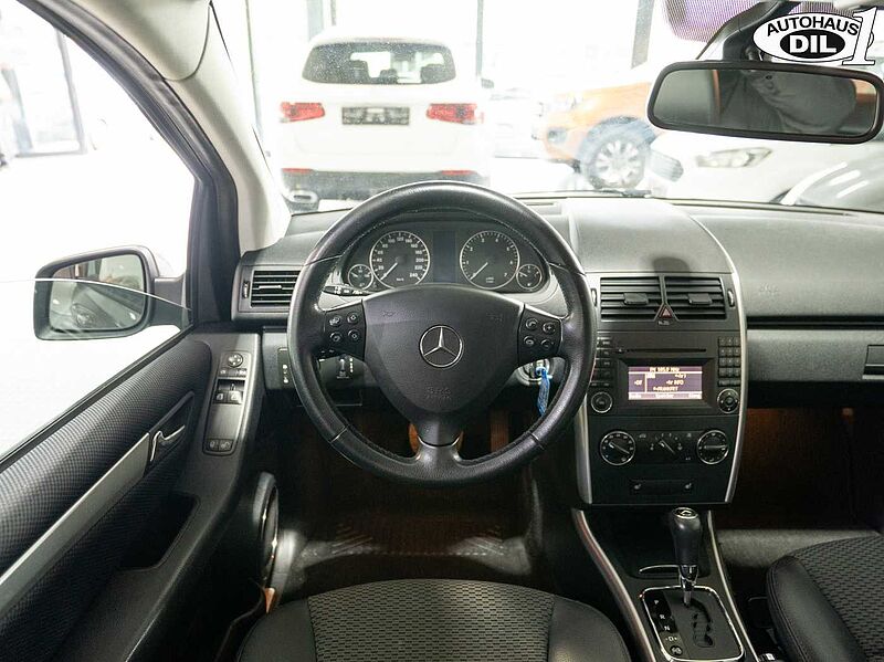 Mercedes-Benz A 180 Avantgarde *SHZ*SITZ-KOMFORT-PAKET*