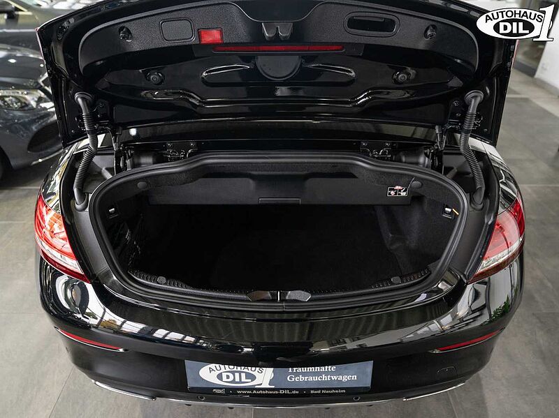 Mercedes-Benz C 220 d Cabrio 9G-T *AMG*SPUR*1.HAND*