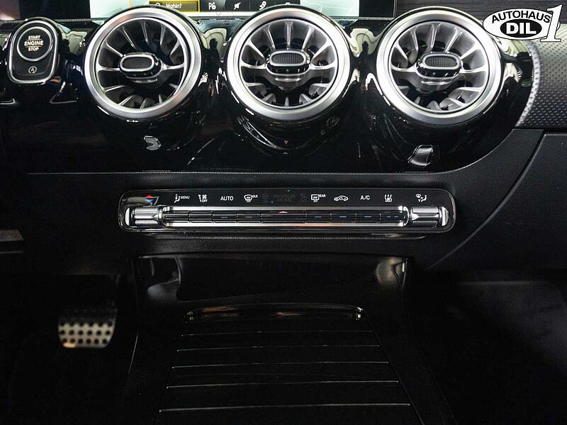Mercedes-Benz CLA 220 d SB *AMG*STAND-HZ*RFK*DISTR. +*
