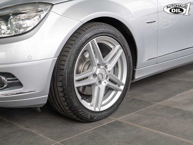 Mercedes-Benz C 300 4Matic *Avantgarde* Leder* V6 *7-Gang*