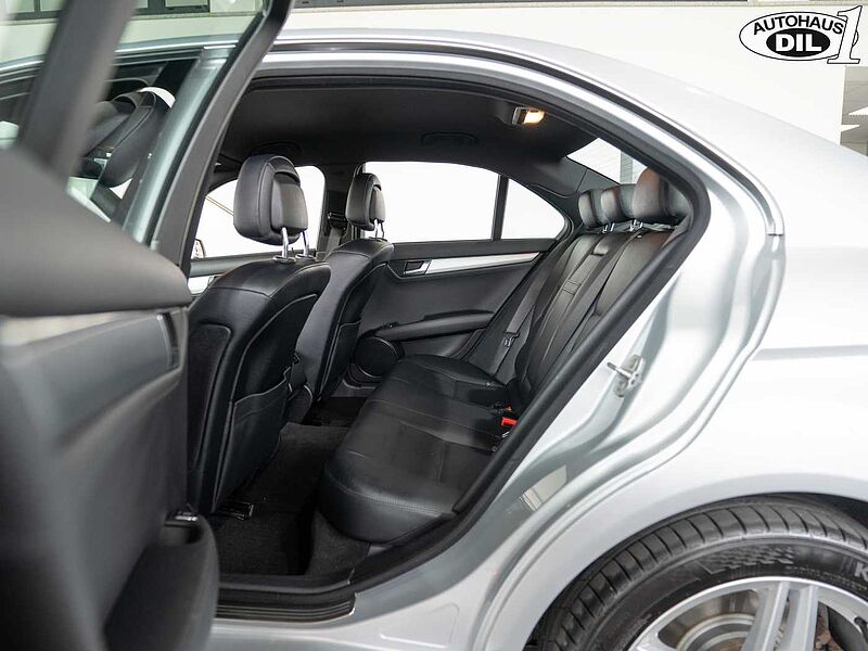 Mercedes-Benz C 300 4Matic *Avantgarde* Leder* V6 *7-Gang*