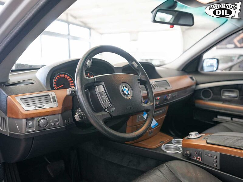 BMW 735 Limousine