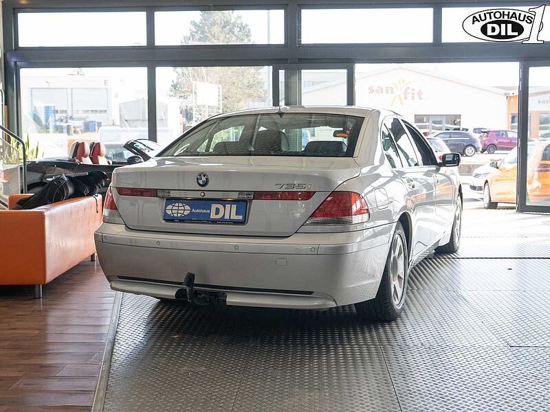 BMW 735 Limousine
