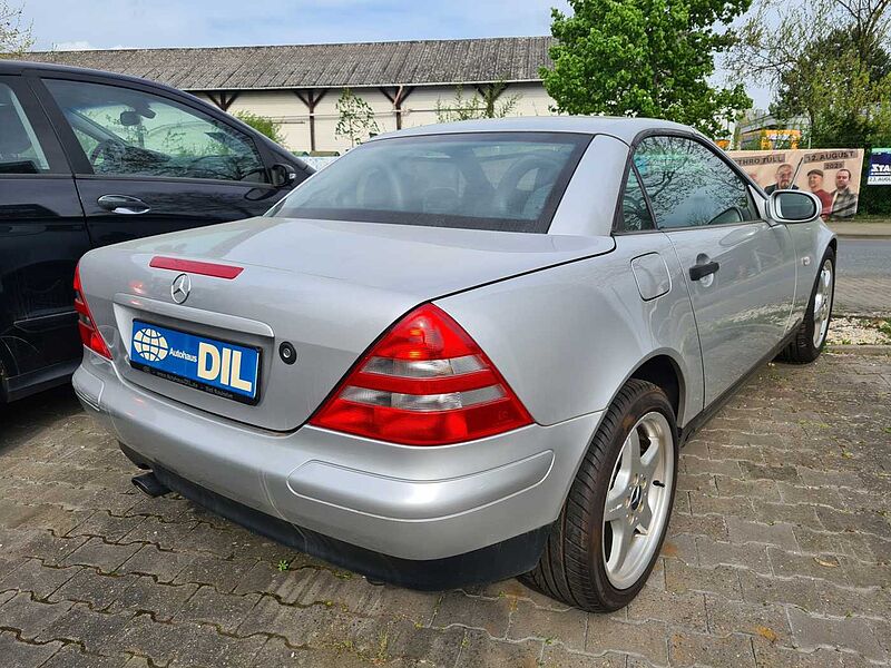 Mercedes-Benz SLK 200*Scheckheftgeplegt* *Bastler+Gewerbe*