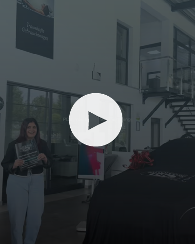 Fahrzeugauslieferung bei Autohaus DIL